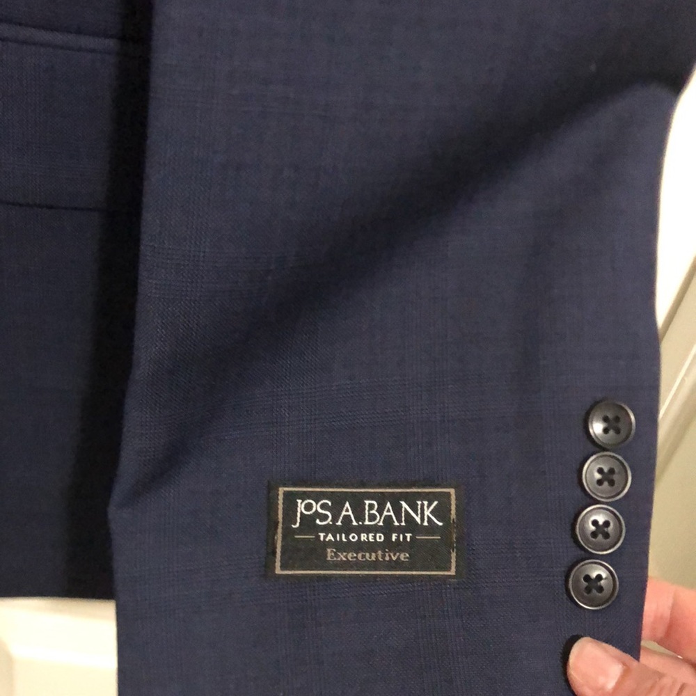 Jos. a. bank mens suit - Picture 3 of 7